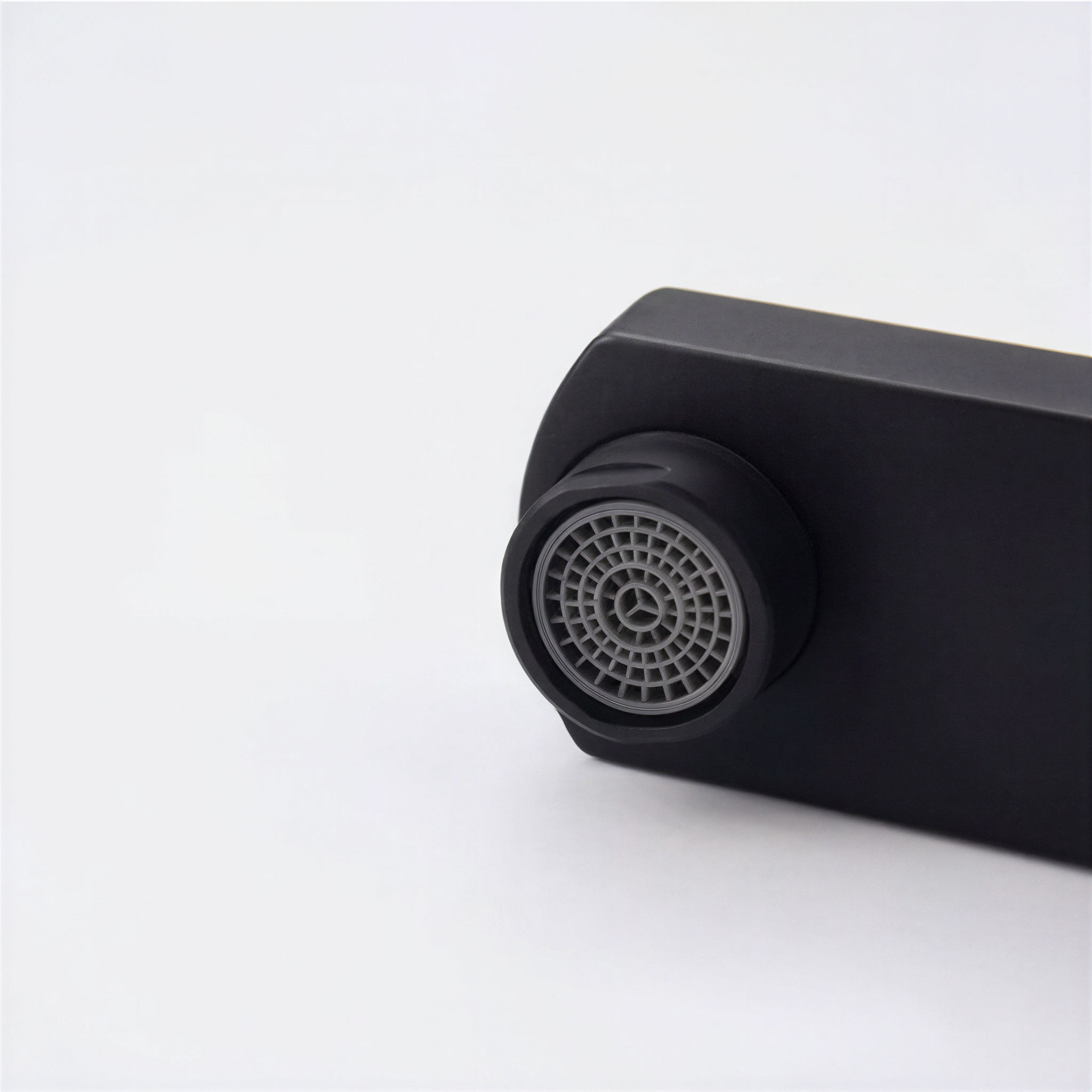 Mitigeur lavabo design carré