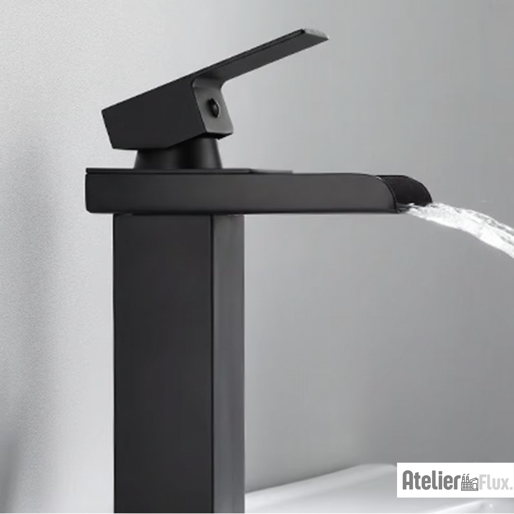 Mitigeur lavabo grand modèle design carré